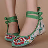 Retro Embroidery Walking Cloth Shoes